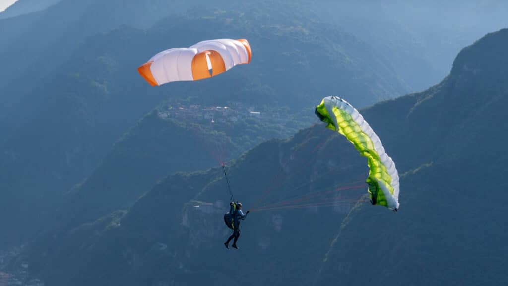 Skywalk-Salsa-01.jpg